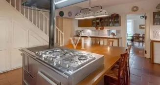 von_poll_real_estate_property_IT252941897_image_15