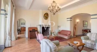 von_poll_real_estate_property_IT252941897_image_5