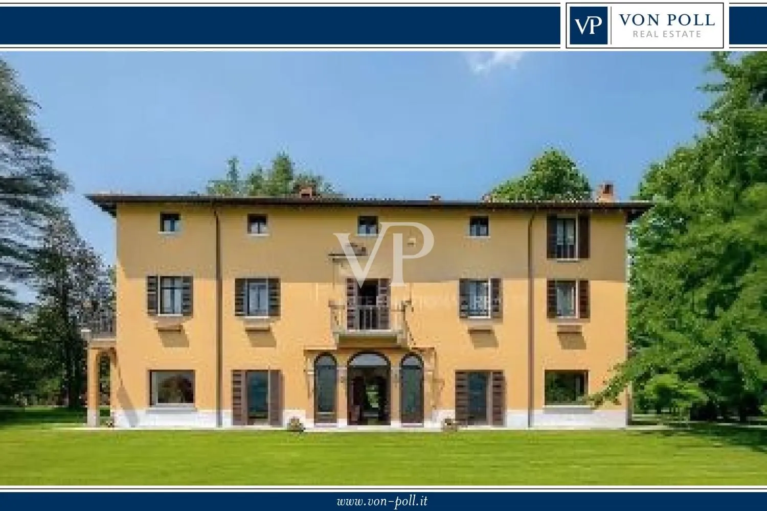 Historische Villa am Annone Brianza See, mit Schwimmbad