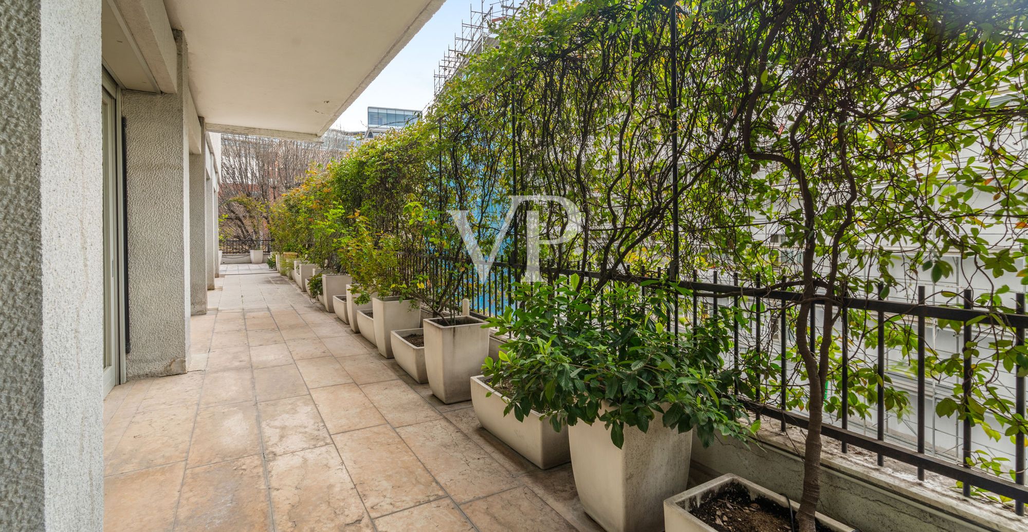 Terrazzo esposizione laterale