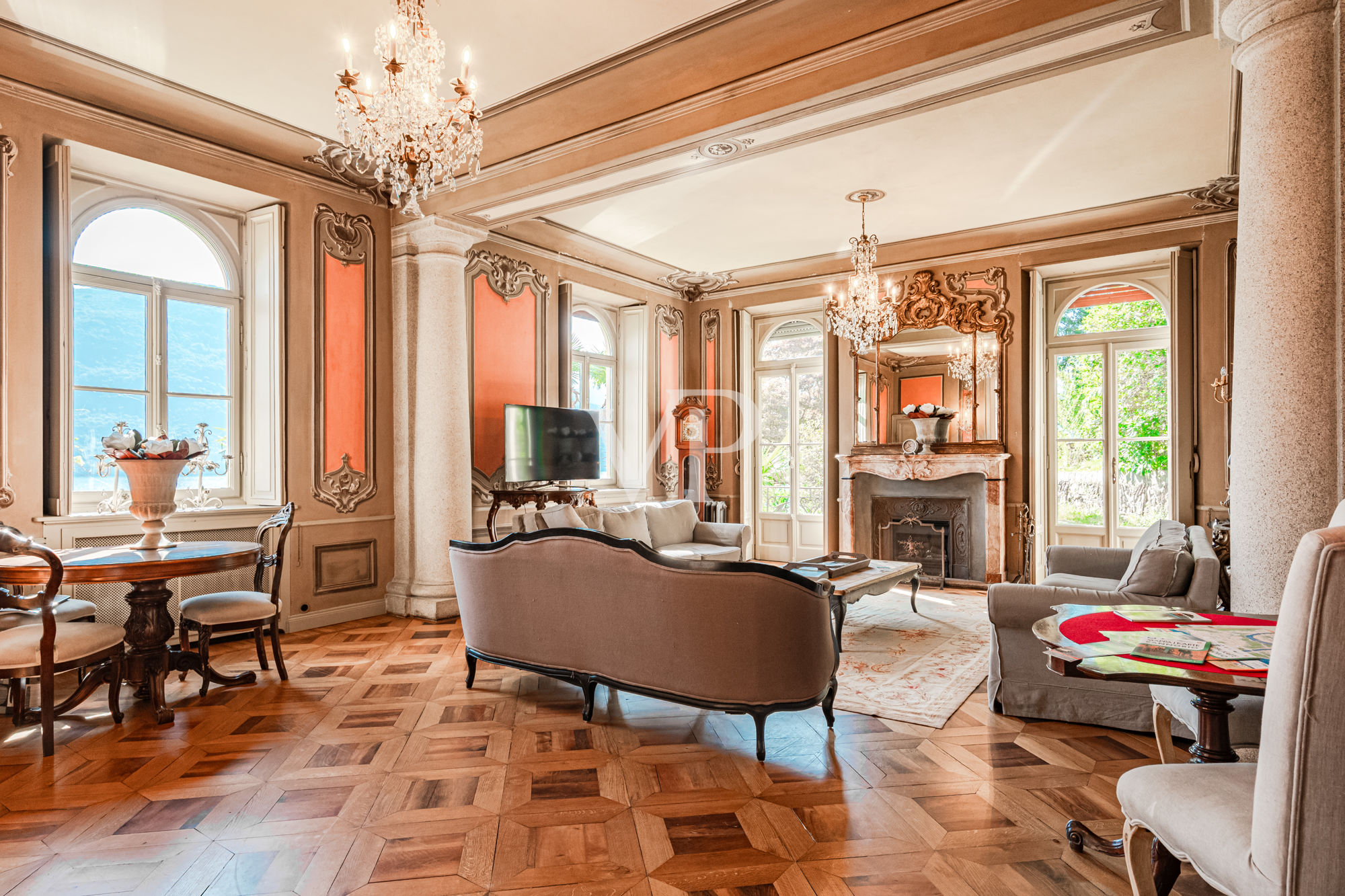 Salone