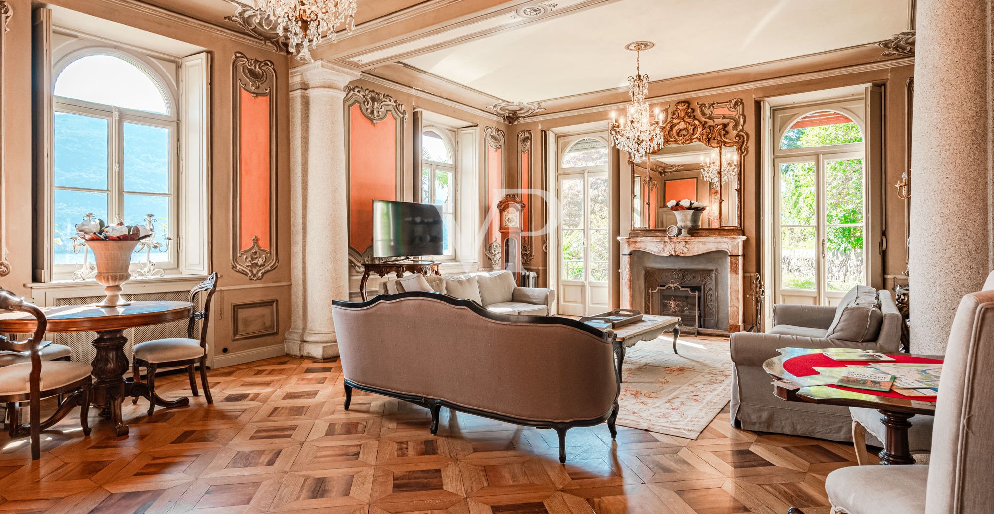Salone
