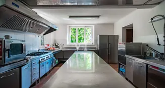 von_poll_real_estate_property_IT252941908_image_26