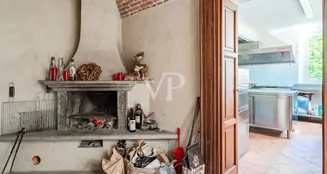 von_poll_real_estate_property_IT252941908_image_172