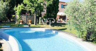 von_poll_real_estate_property_IT252941910_image_1