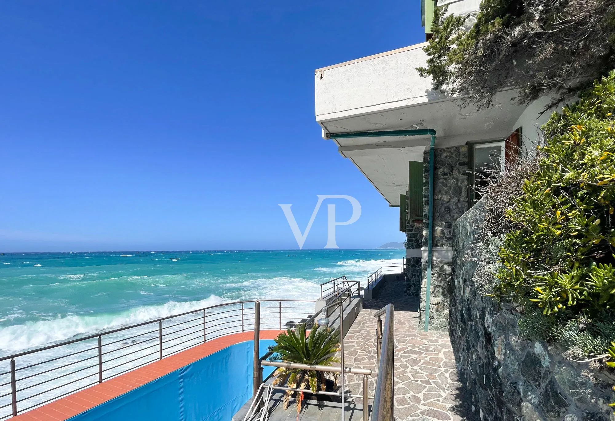 Luxus-Villa mit Blick und Zugang zum Meer in Castiglioncello, Toskana