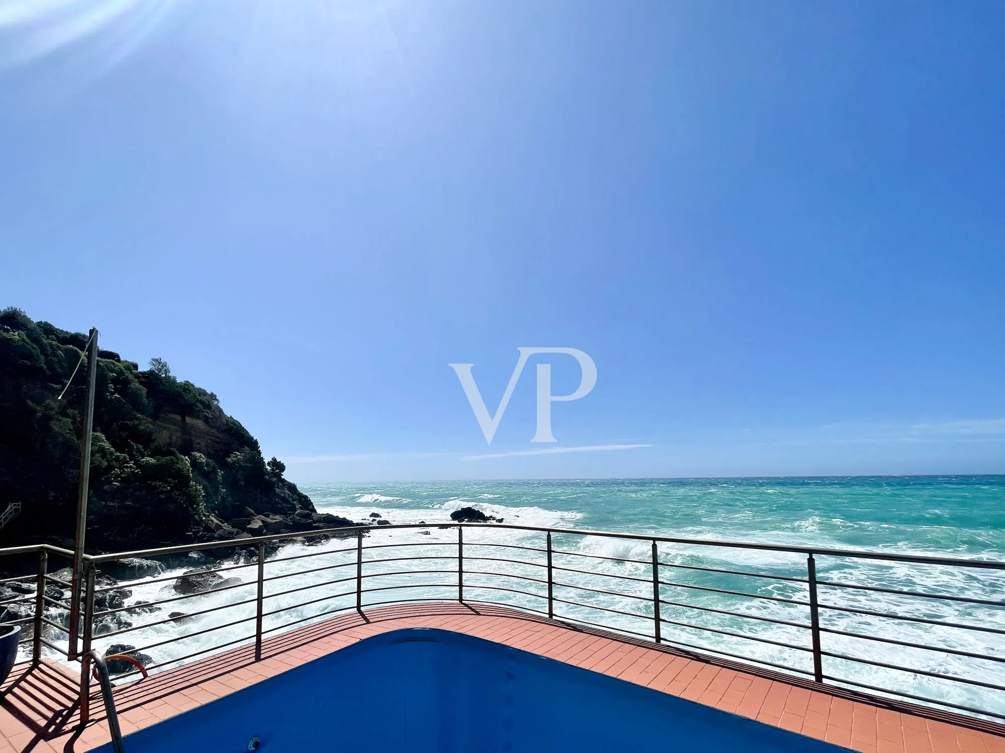 Luxus-Villa mit Blick und Zugang zum Meer in Castiglioncello, Toskana