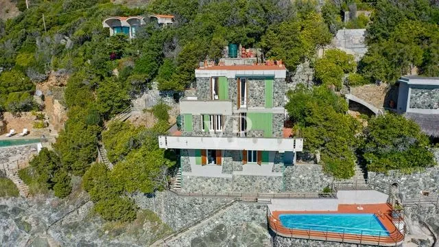 Luxus-Villa mit Blick und Zugang zum Meer in Castiglioncello, Toskana