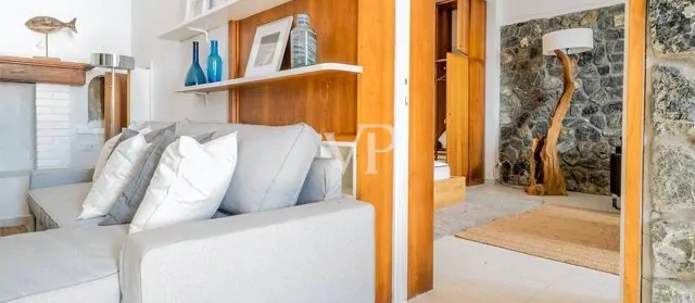 Villa de luxe à vendre face à la mer à Castiglioncello, Toscane