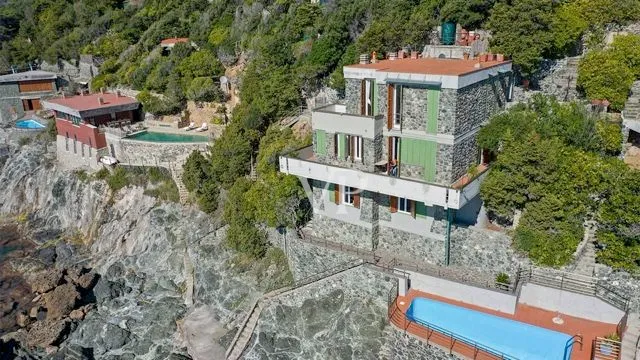 Luxus-Villa mit Blick und Zugang zum Meer in Castiglioncello, Toskana