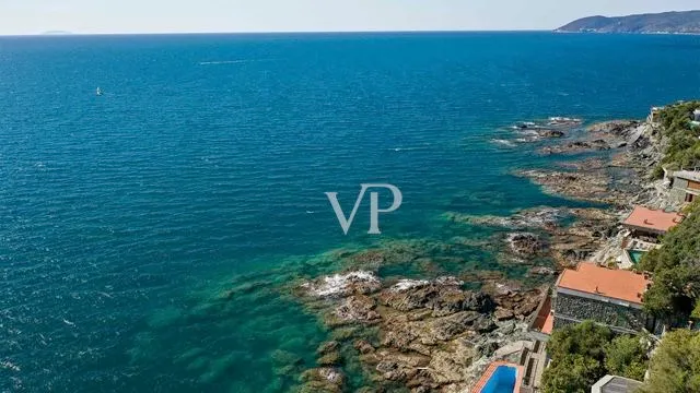 Luxus-Villa mit Blick und Zugang zum Meer in Castiglioncello, Toskana