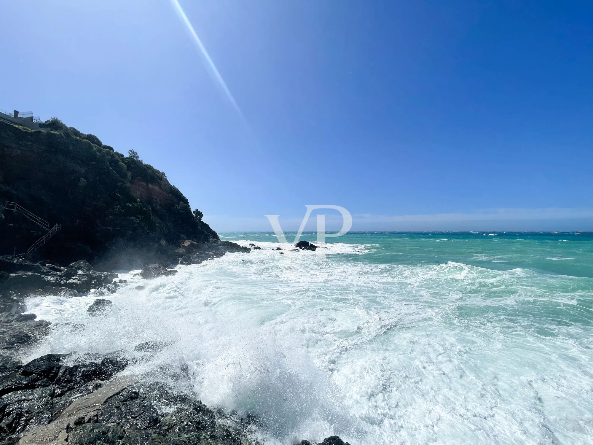 Luxus-Villa mit Blick und Zugang zum Meer in Castiglioncello, Toskana