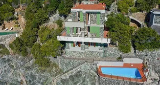 von_poll_real_estate_property_IT254151927_image_0