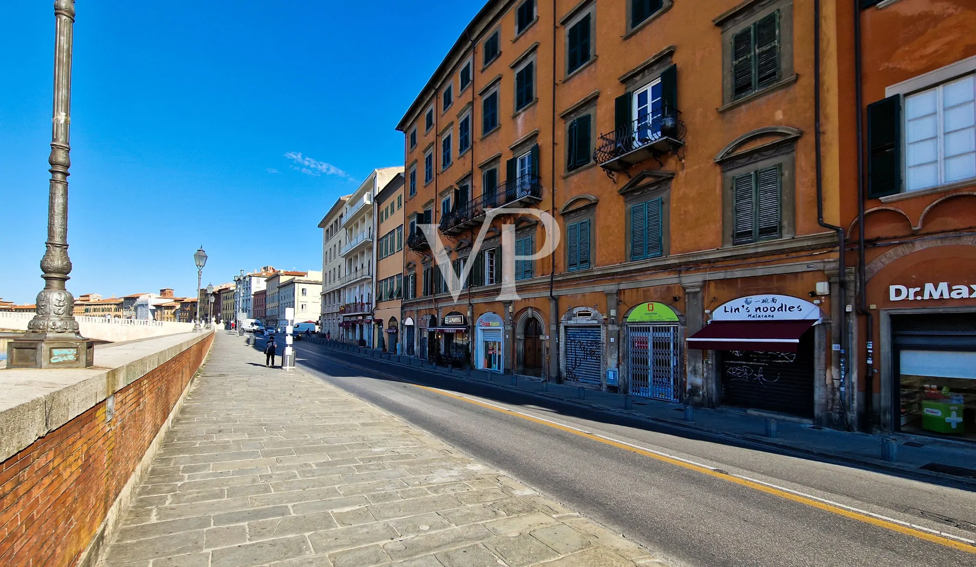 Palacio histórico en el Lungarno - Residencia renacentista con comodidades modernas en Pisa