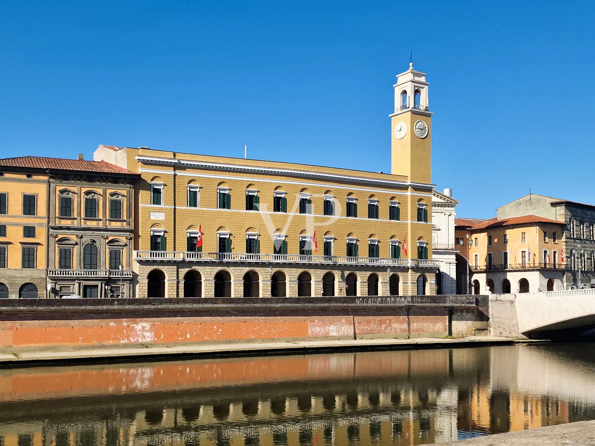 Historic Palazzo on the Lungarno – Renaissance Residence with Modern Comforts in Pisa