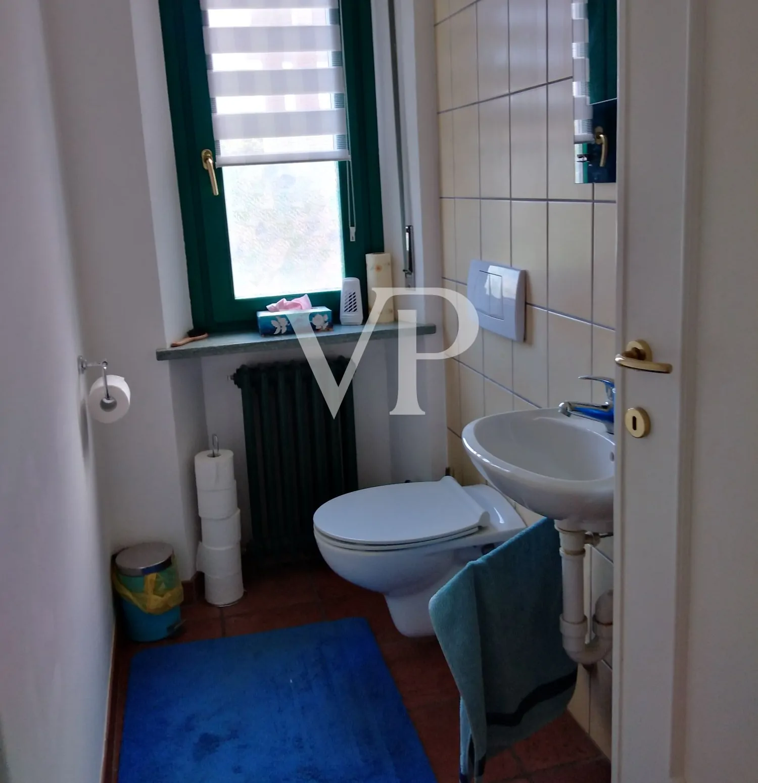 Villa con piscina nella verde campagna piemontese