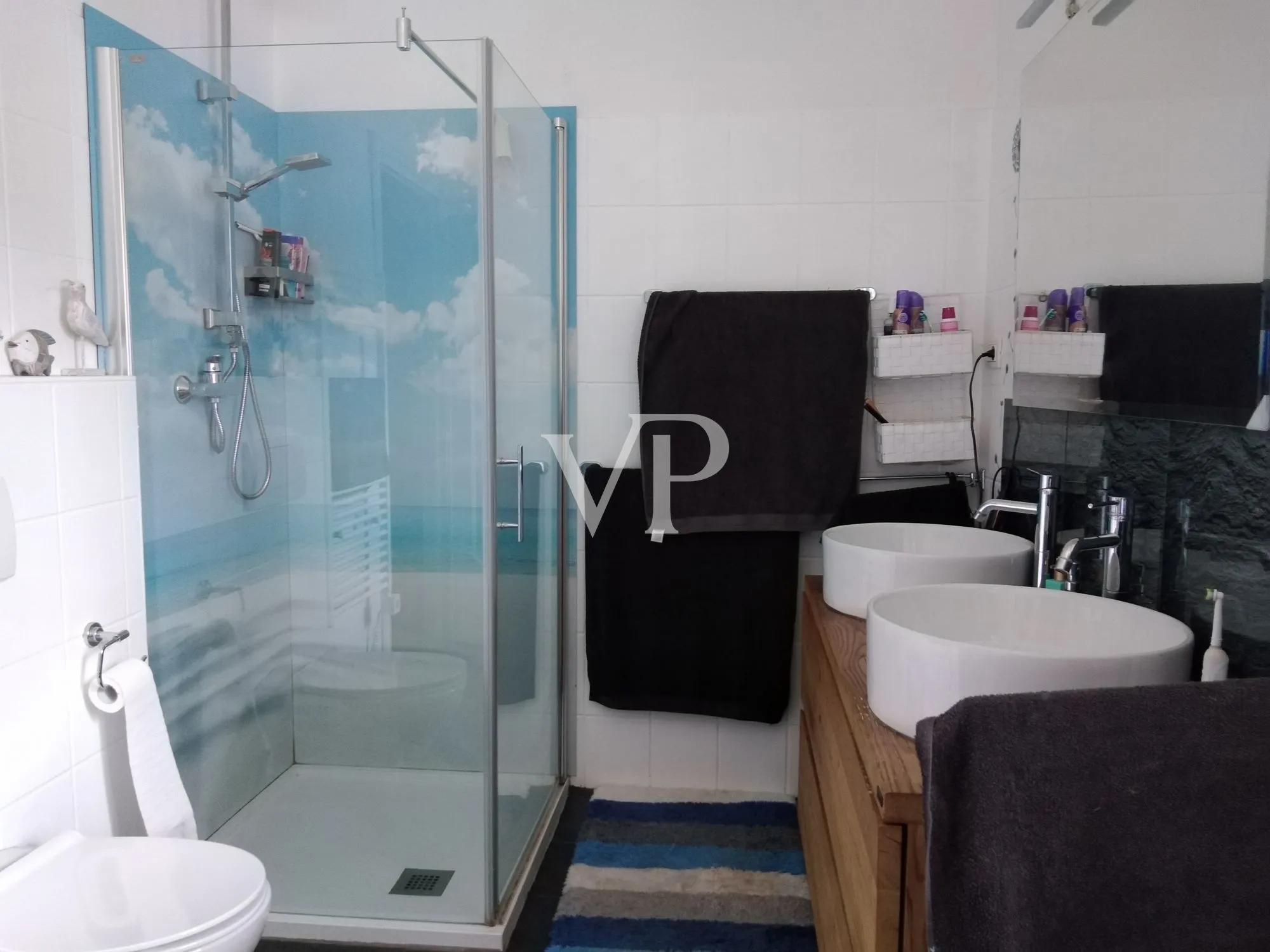 Villa with pool in the green Piedmont countryside