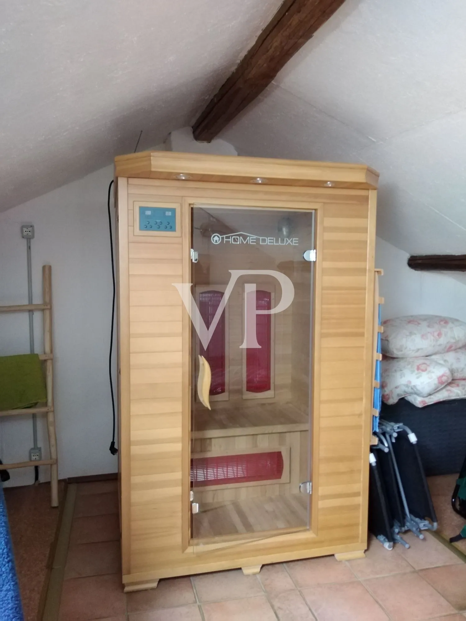 Villa with pool in the green Piedmont countryside