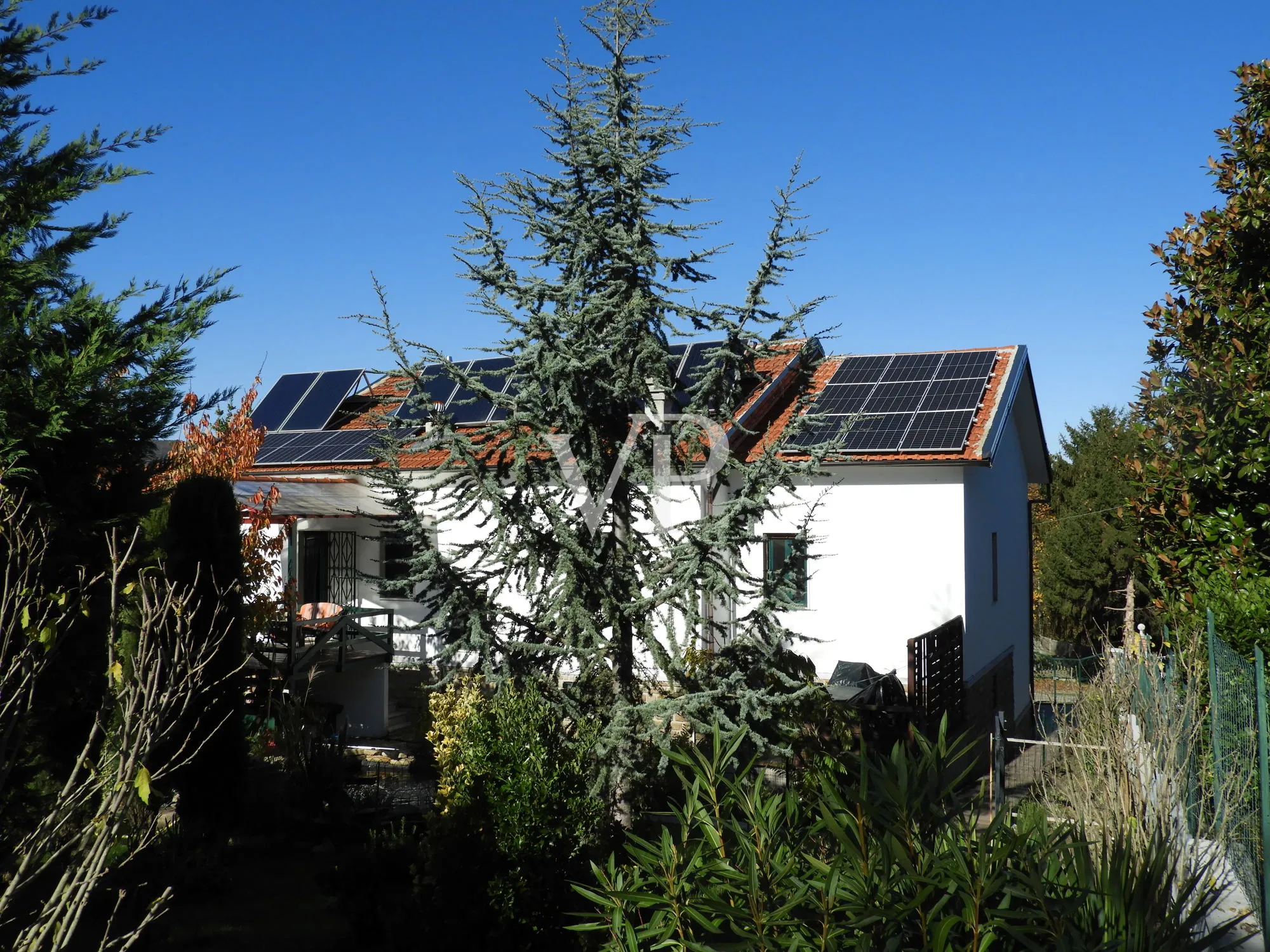 Villa with pool in the green Piedmont countryside