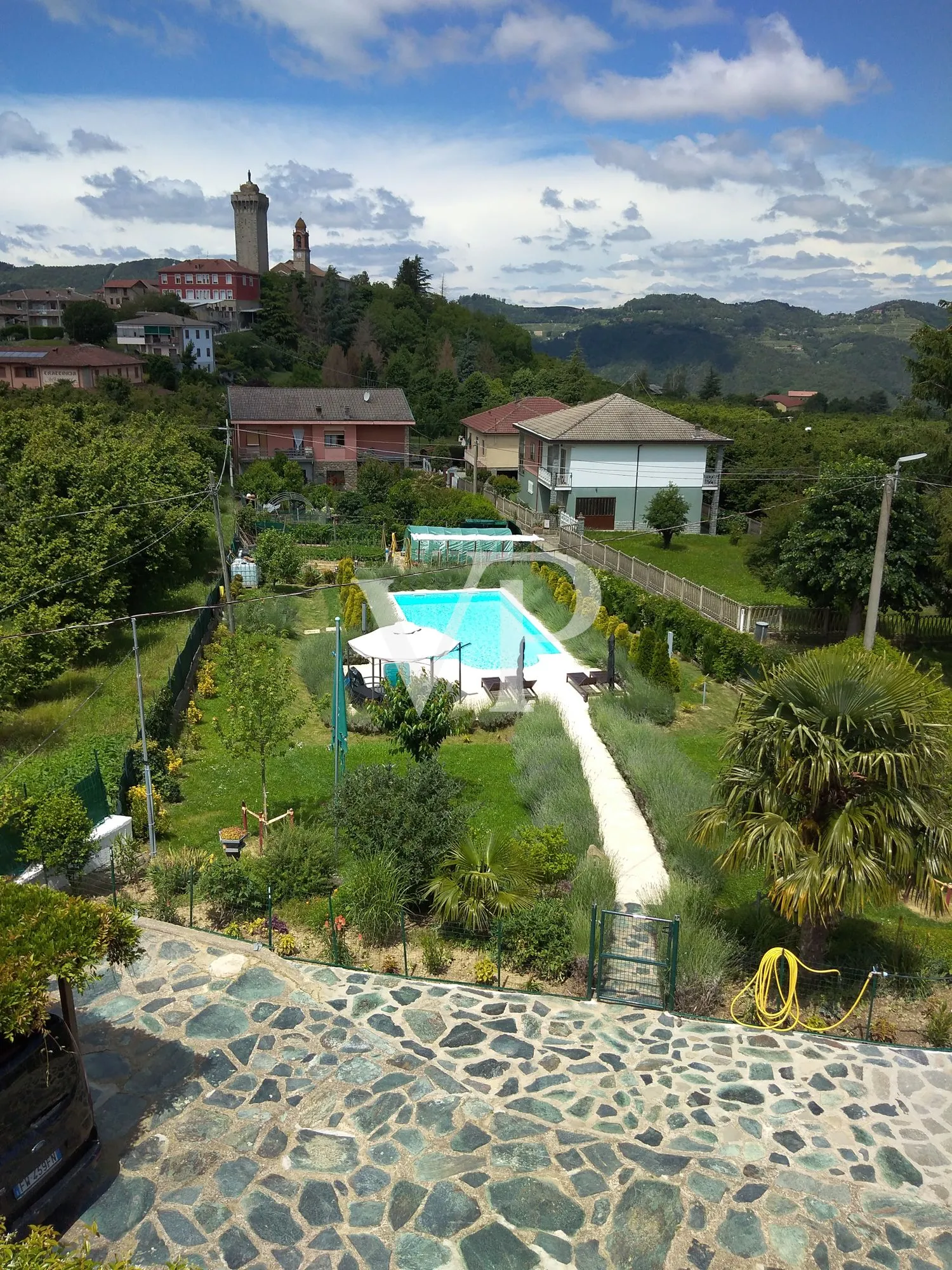 Villa with pool in the green Piedmont countryside