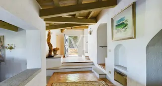 von_poll_real_estate_property_IT252941967_image_4