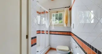 von_poll_real_estate_property_IT252941967_image_16