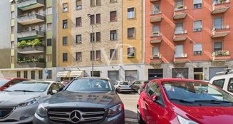 von_poll_real_estate_property_IT252941963_image_26