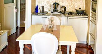 von_poll_real_estate_property_IT252941963_image_5