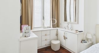 von_poll_real_estate_property_IT252941963_image_17
