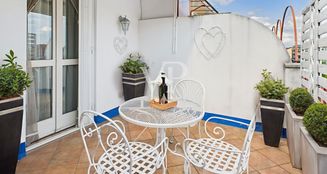 von_poll_real_estate_property_IT252941963_image_1