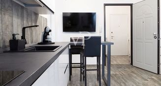 von_poll_real_estate_property_IT252941964_image_7