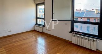 von_poll_real_estate_property_IT252941975_image_5