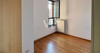 von_poll_real_estate_property_IT252941975_image_16