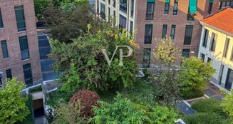 von_poll_real_estate_property_IT252941975_image_0