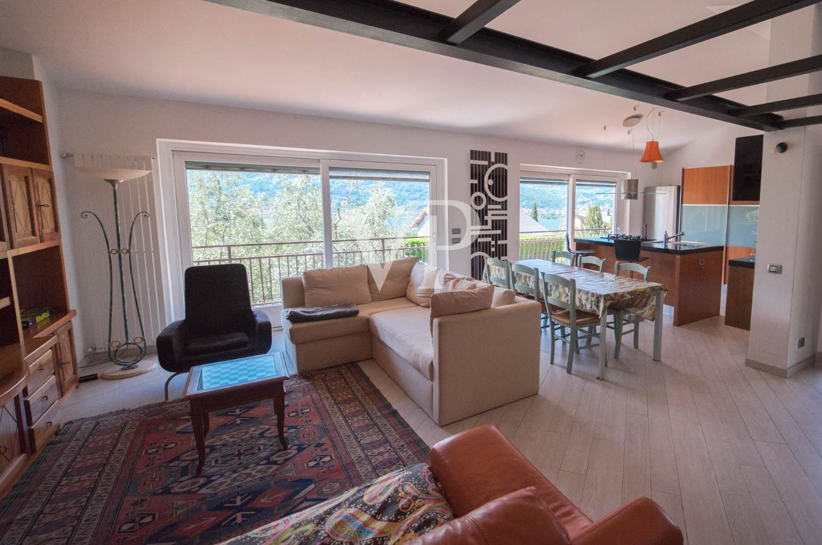 Rinnovata residenza di lusso a Colico, con affaccio sul lago