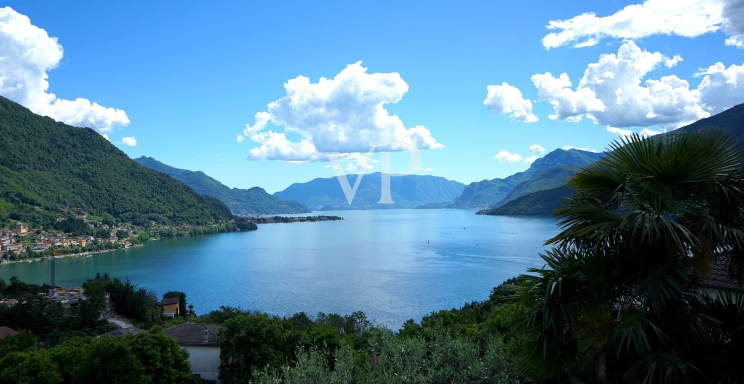 Rinnovata residenza di lusso a Colico, con affaccio sul lago