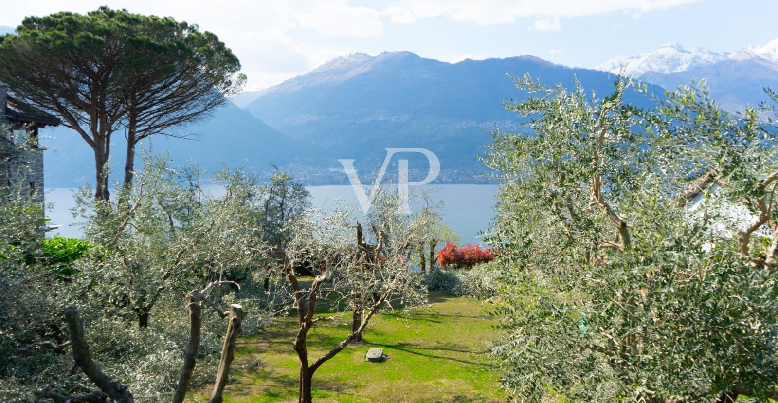 Rinnovata residenza di lusso a Colico, con affaccio sul lago