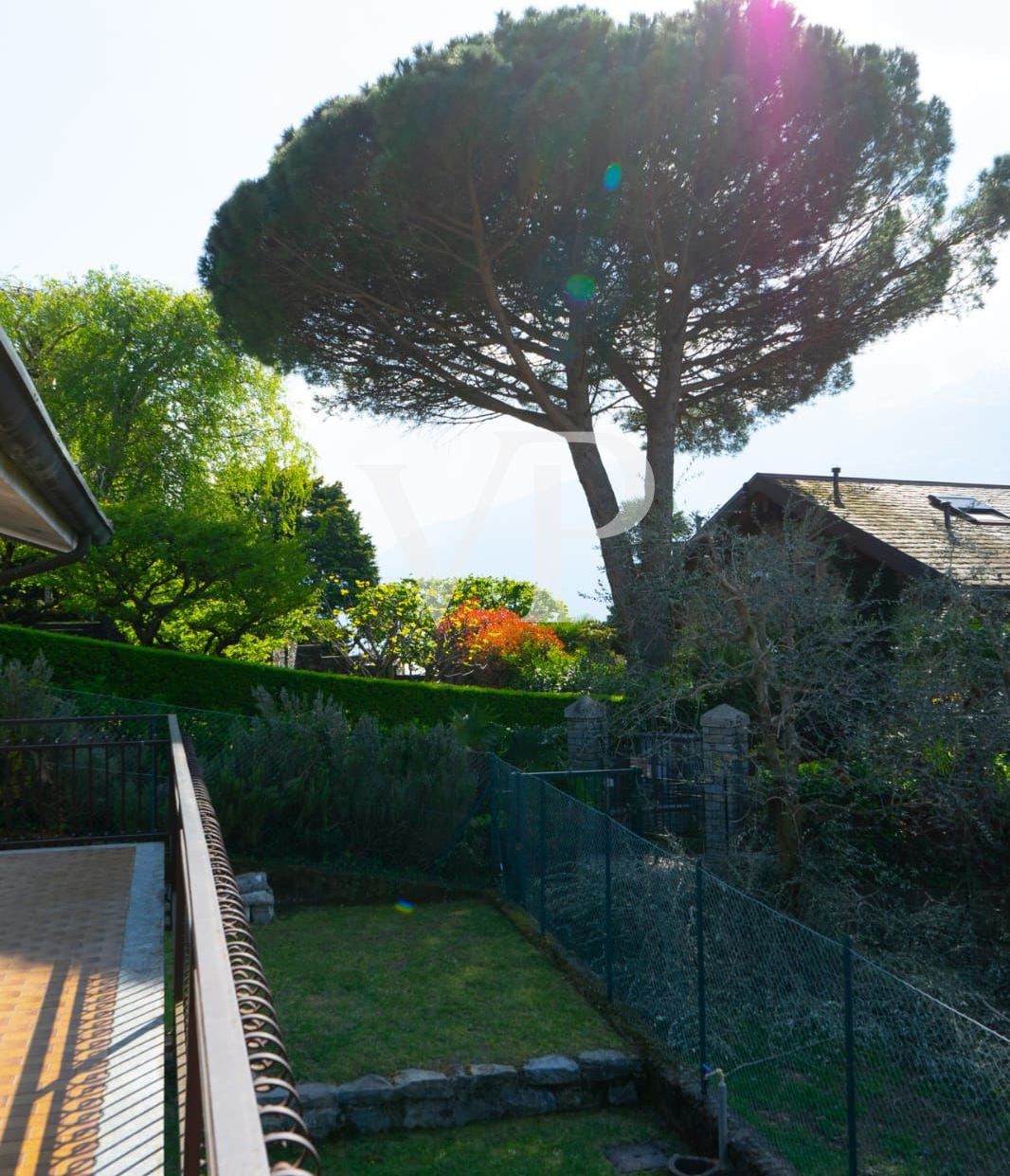 Rinnovata residenza di lusso a Colico, con affaccio sul lago