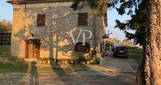 von_poll_real_estate_property_IT252941982_image_8