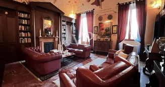 von_poll_real_estate_property_IT252942002_image_0