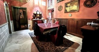 von_poll_real_estate_property_IT252942002_image_11