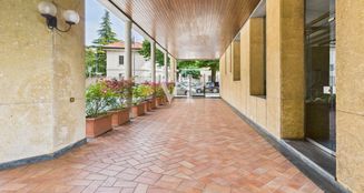 von_poll_real_estate_property_IT252942058_image_23