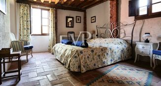 von_poll_real_estate_property_IT252942111_image_19