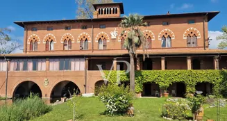 von_poll_real_estate_property_IT252942111_image_0