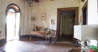 von_poll_real_estate_property_IT252942111_image_12