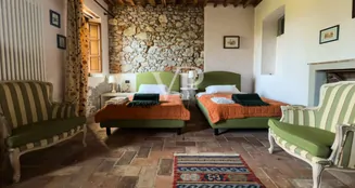 von_poll_real_estate_property_IT252942111_image_14