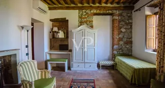 von_poll_real_estate_property_IT252942111_image_153