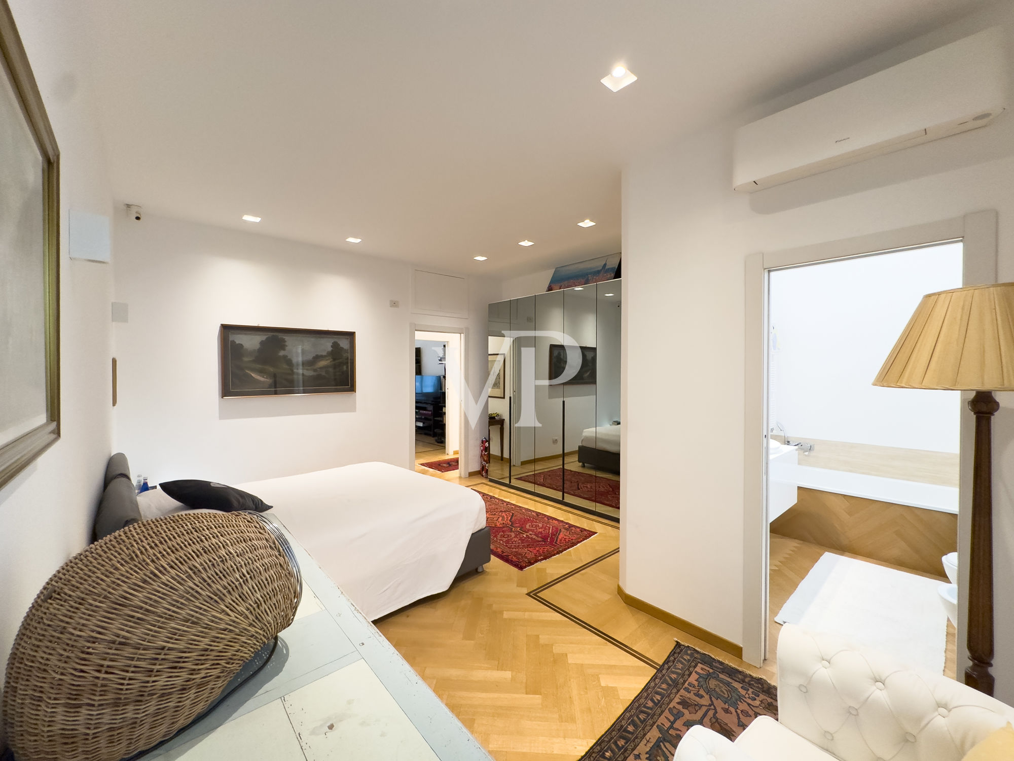 Exklusives Loft mit Design, Ruhe und Eleganz in der Nähe des Doms