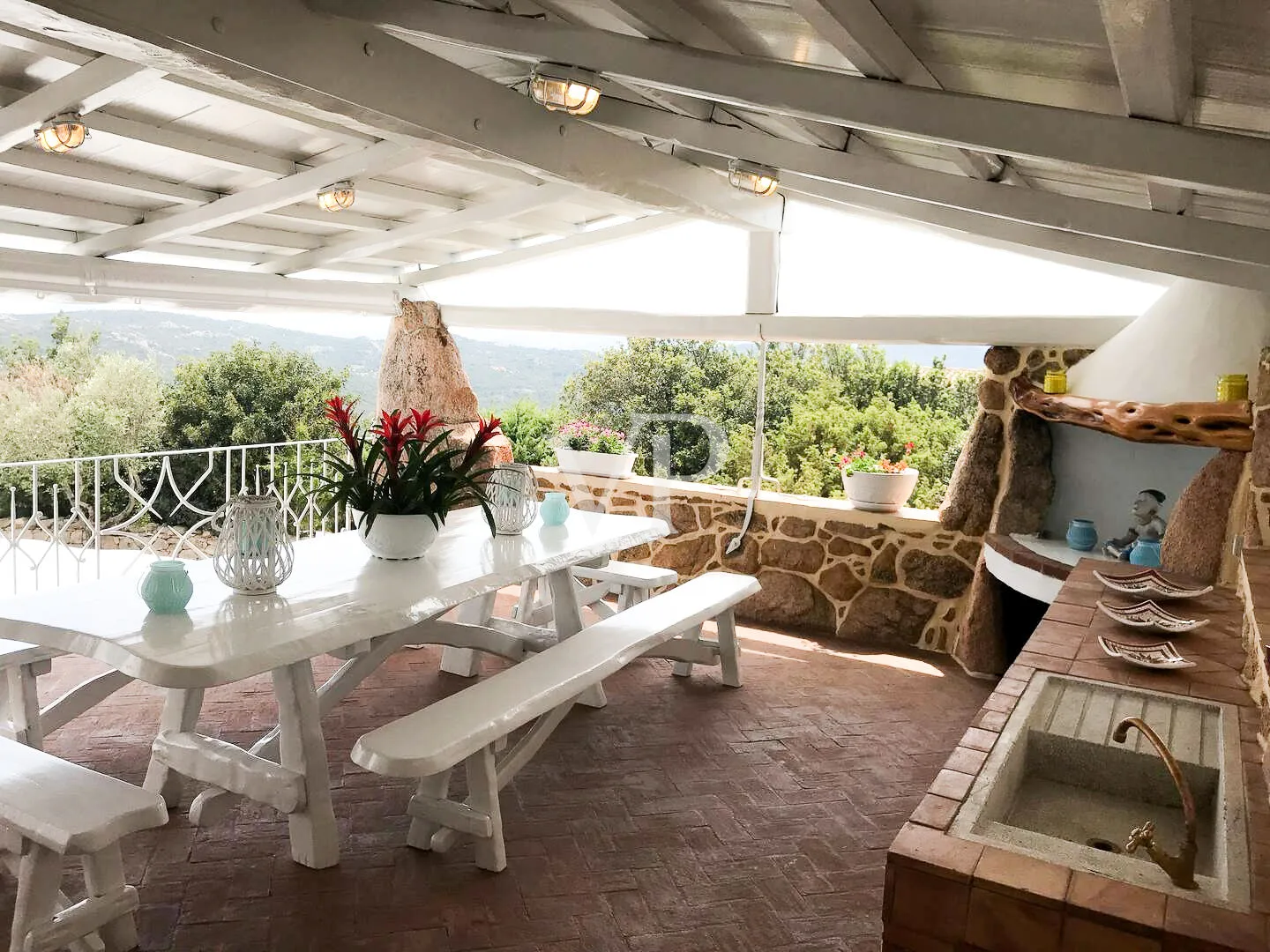 Exklusive Villa mit direktem Zugang zum Privatstrand