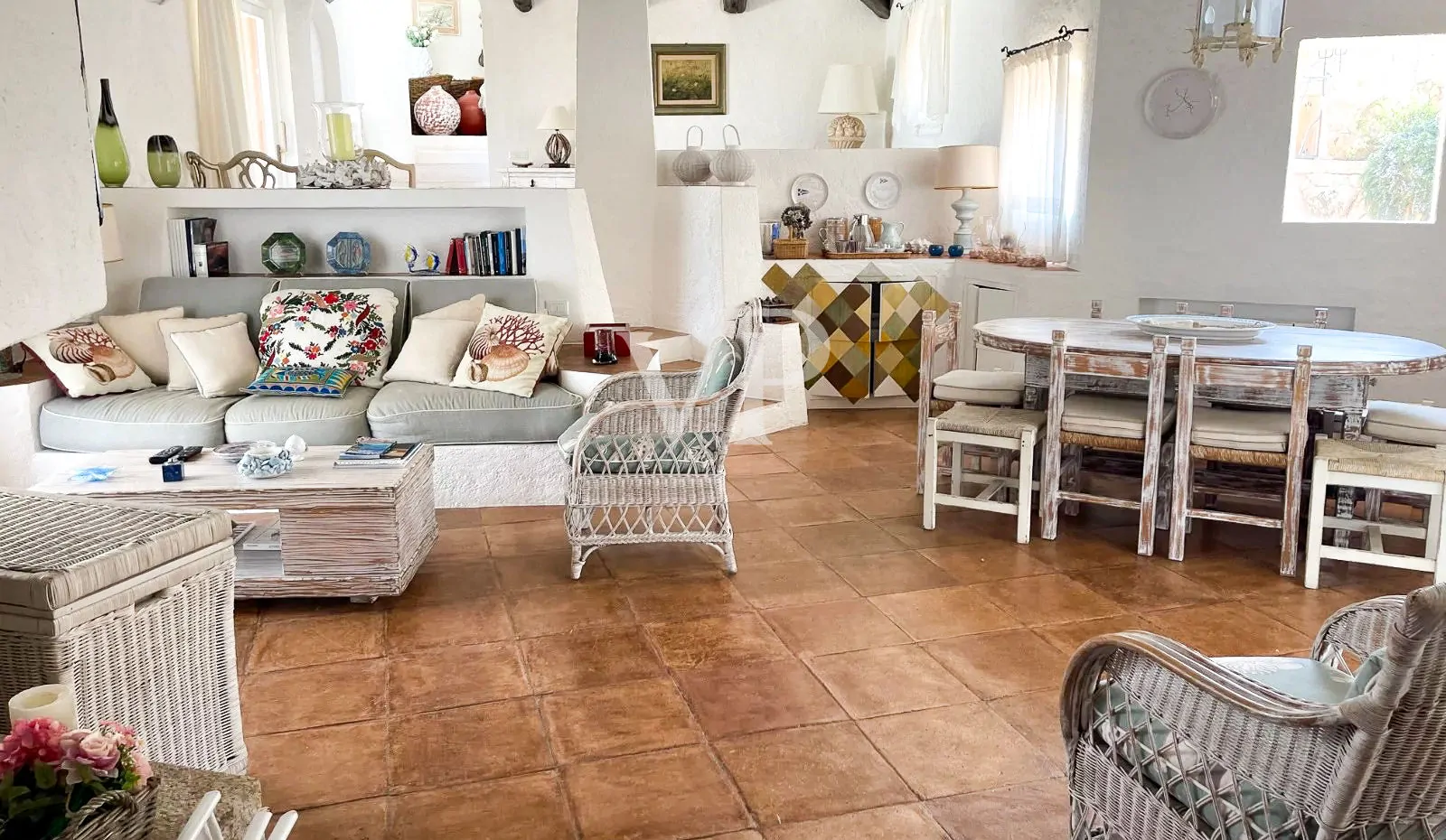 Exklusive Villa mit Nebengebäude, Pool und atemberaubendem Meerblick